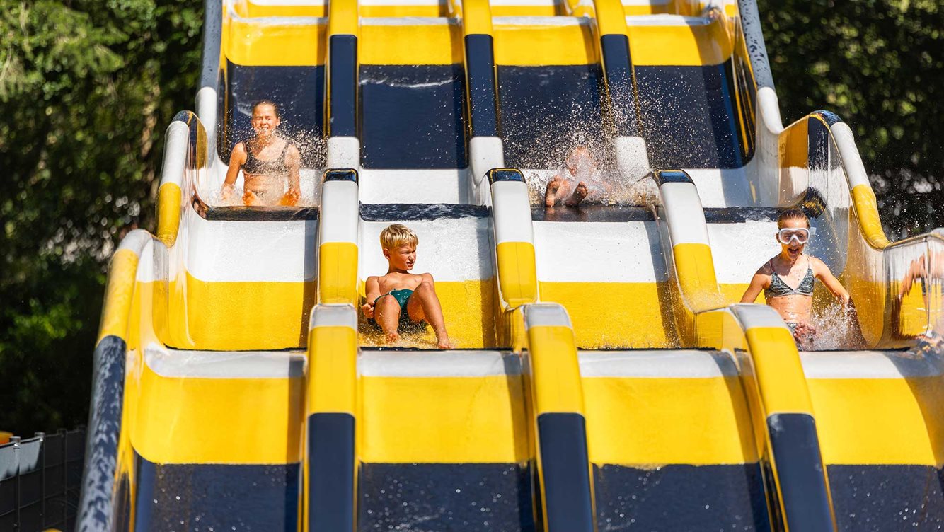 Waterspeelpark Splesj Molecaten Park Bosbad Hoeven 05 Fast4Fun