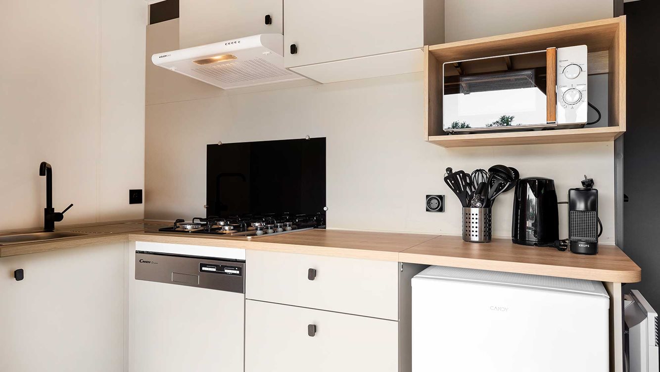 2pers chalet Appelbes Molecaten Park Bosbad Hoeven 03