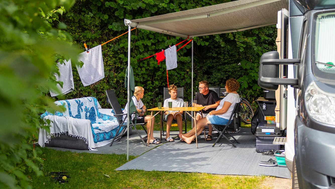 Campercomfortplaats kamperen Molecaten Park Wijde Blick 04